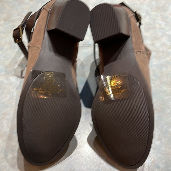 Mossimo Supply Co. Ankle boots (sz 8? - Picture 5 of 9